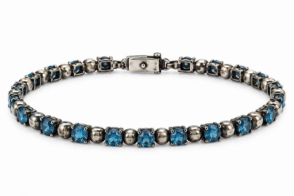 Beautiful 925 Sterling Silver Sky Blue Topaz Bracelet Size 8